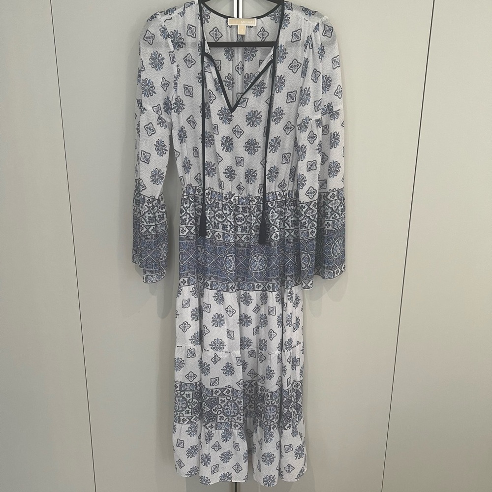 Michael Kors size xs blue and white max tired dress
